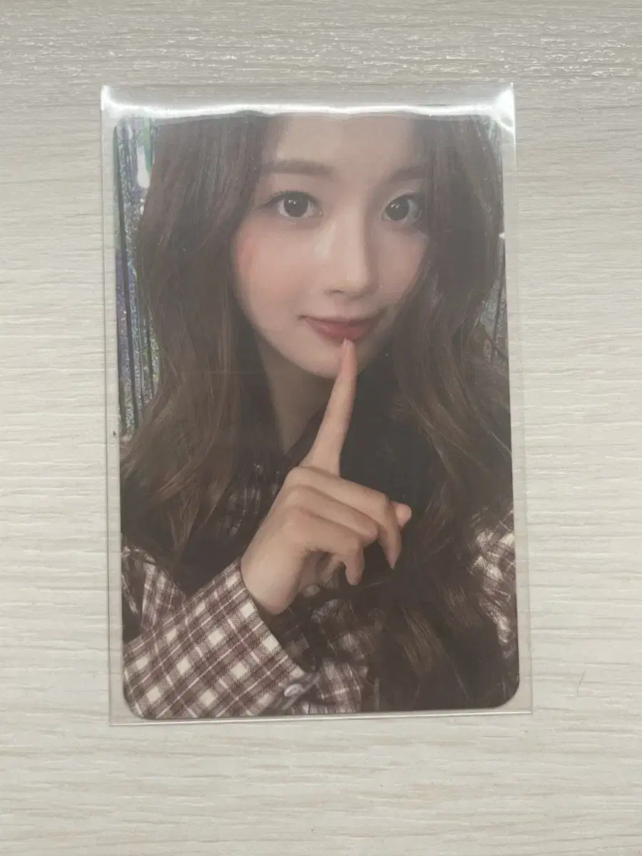 Sullyoon photocard sell it!