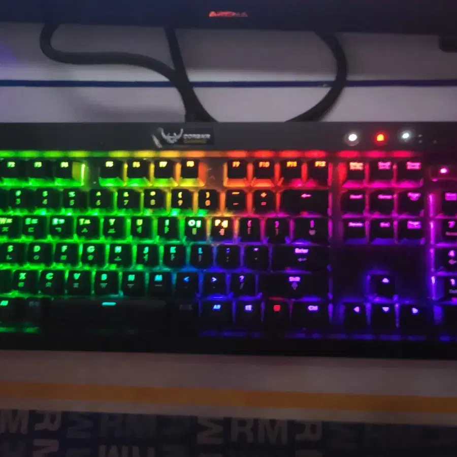 커세어 K70 RGB 적축 키보드 팔아요