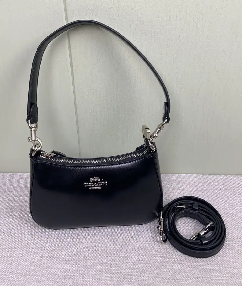 코치 COACH CW310 cpb 여자 가방 미니 Teri 크로스백