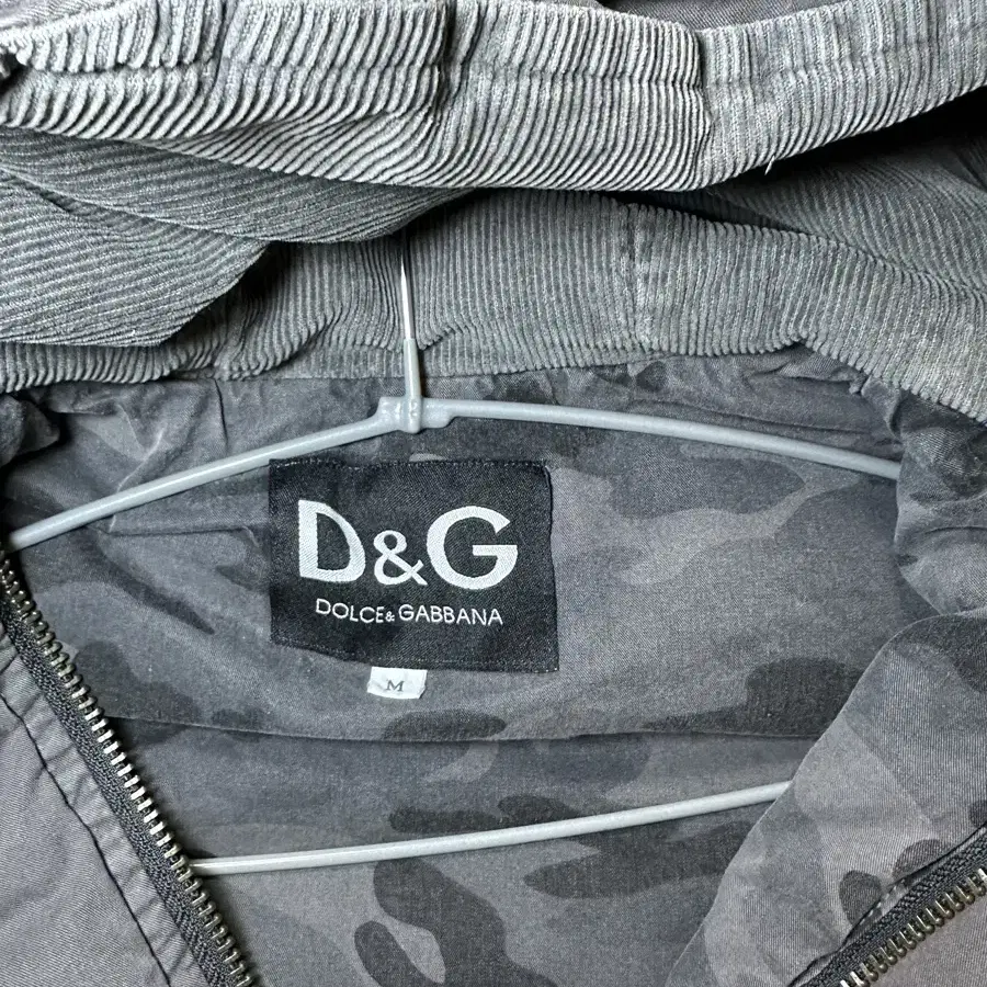 D&G 돌체앤가바나 패딩 조끼 푸퍼 베스트