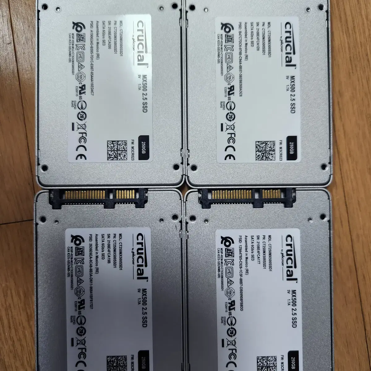 SSD 250GB CRUCIAL MX500 4개 윈도우10설치