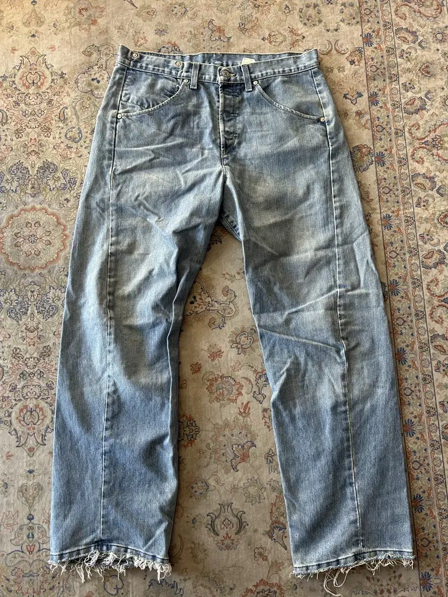 00S USA Vintage Levi's Engineered Jin34in