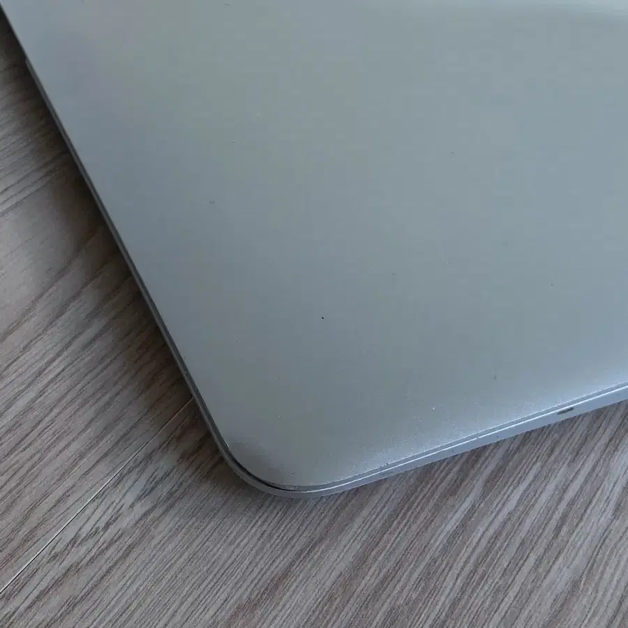 MacBook Air 13-inch노트북, Early 2015