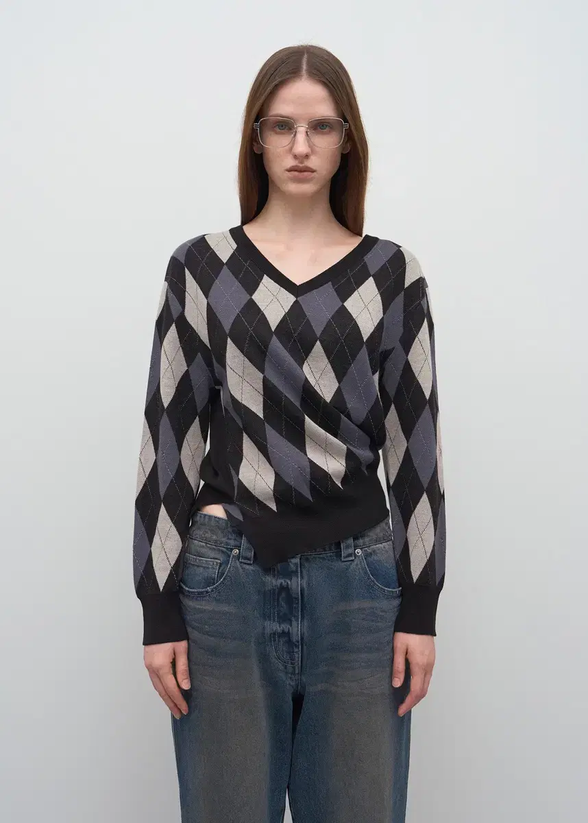 LCDC ARGYLE CHECK V-NECK KNIT TO(새상품)