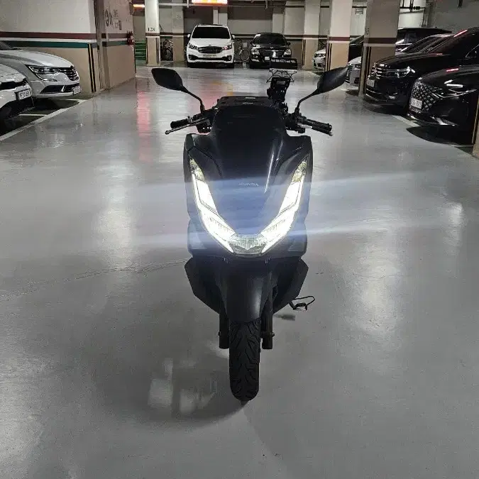 pcx 125 21년식 팝니다 오늘만 110만원