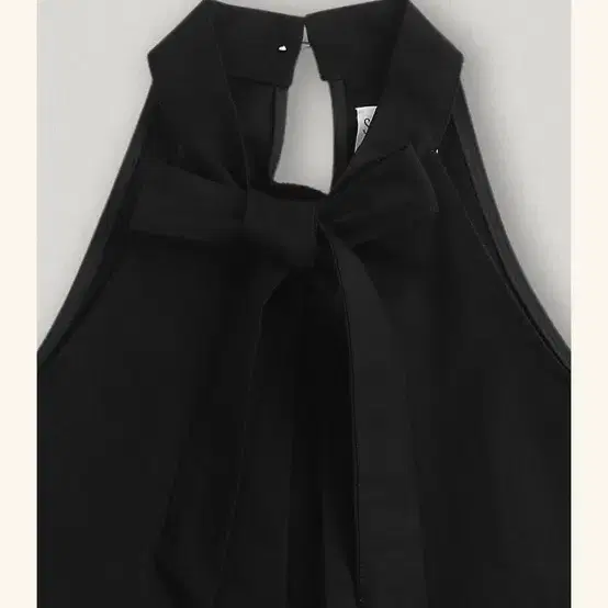 스무스무드 Souissi Bow Tie Dress Black