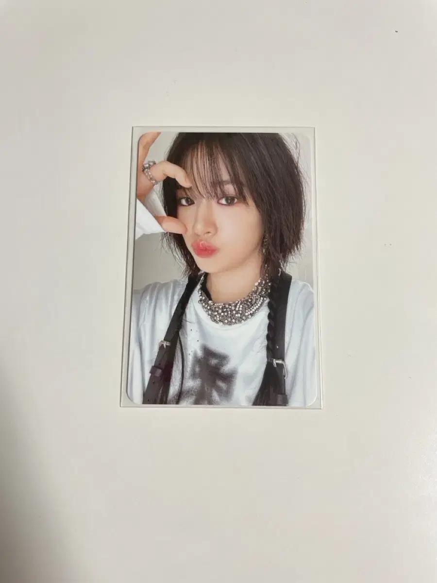 Yujin Etherway photocard Sells