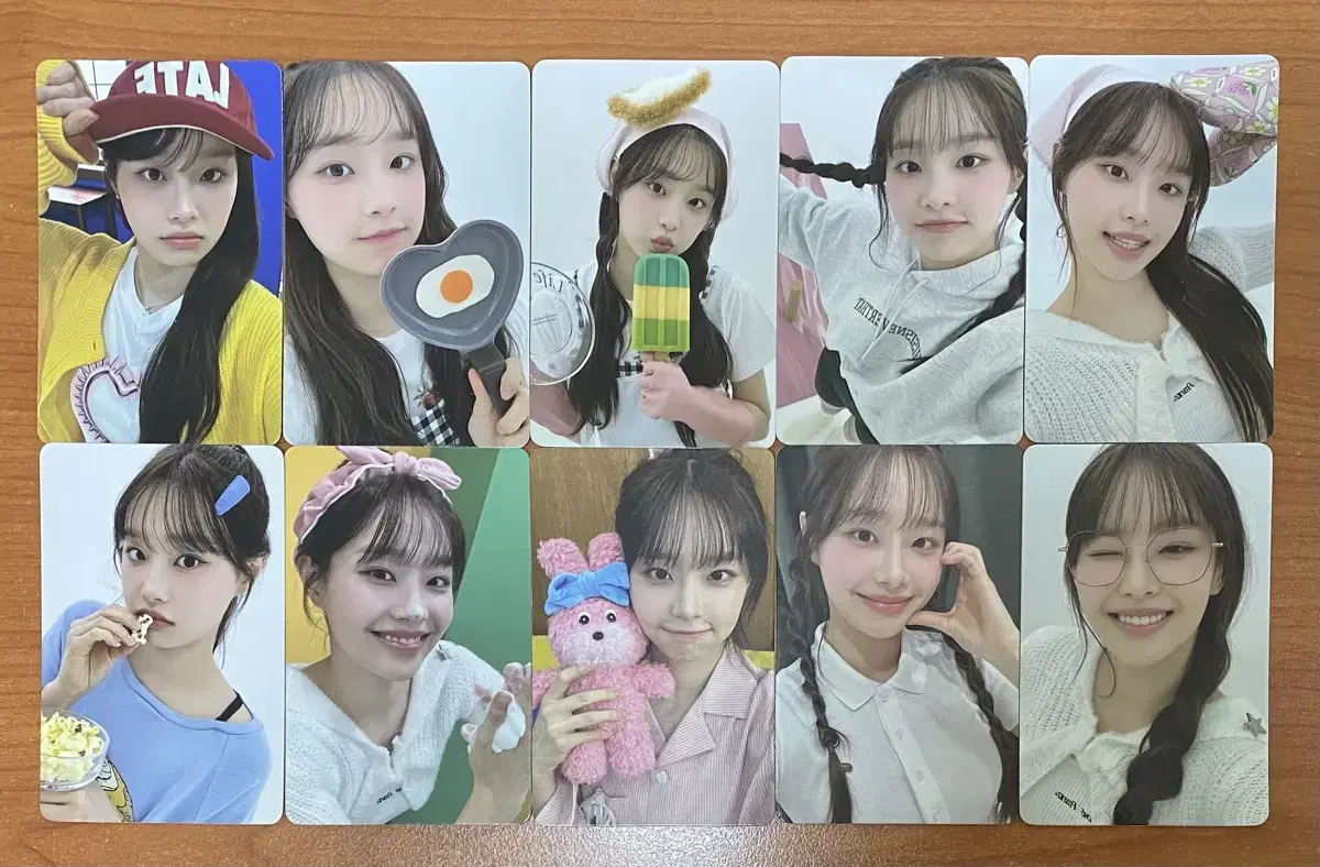 Sell Chuu's 2nd year membership kit photocard 