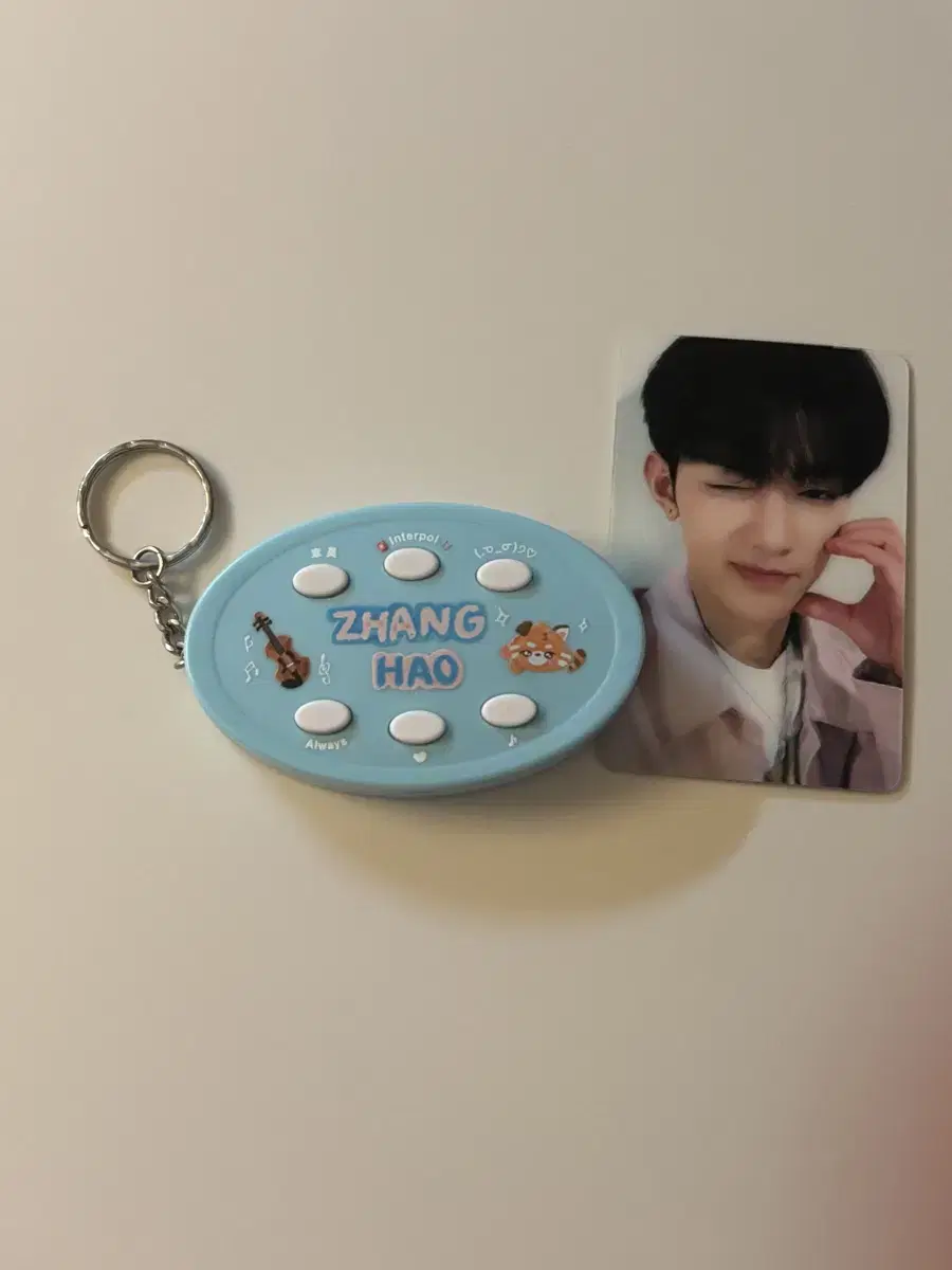 Zerobaseone zb1 zhang hao with Voice Keyring pre-order benefit