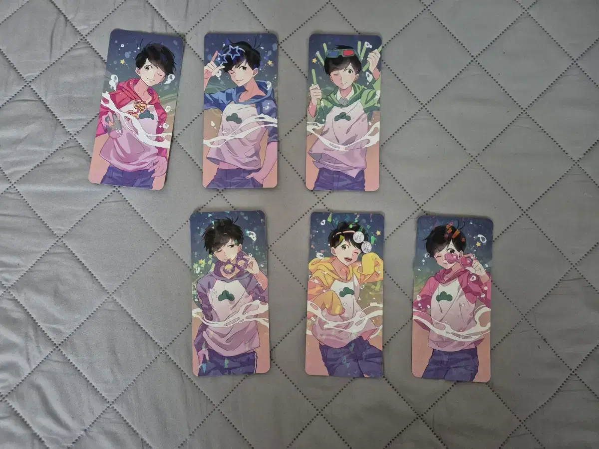 Osomatsu-san unofficial goods sells a set of kard teks.