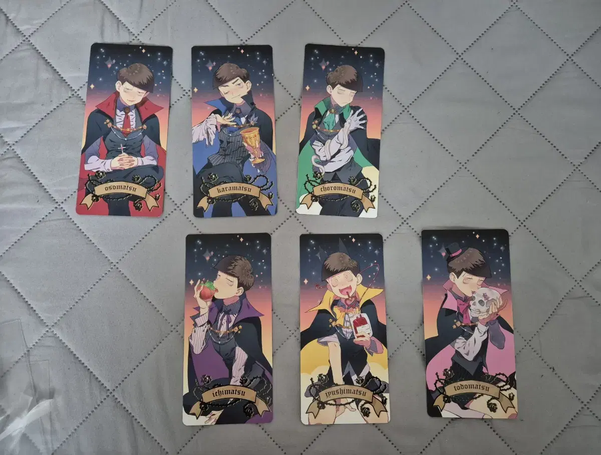 Osomatsu-san unofficial goods sells a set of kard teks.