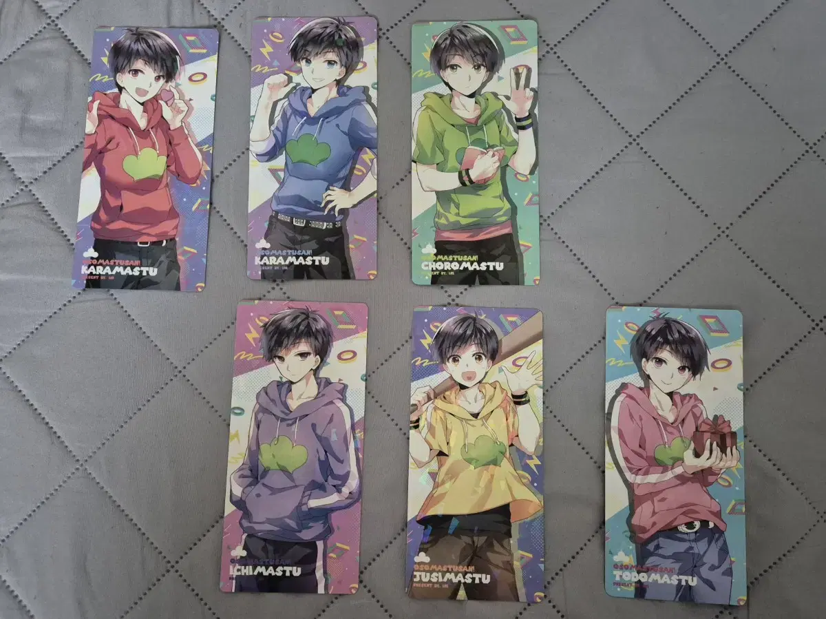 Osomatsu-san unofficial goods sells a set of kard teks.