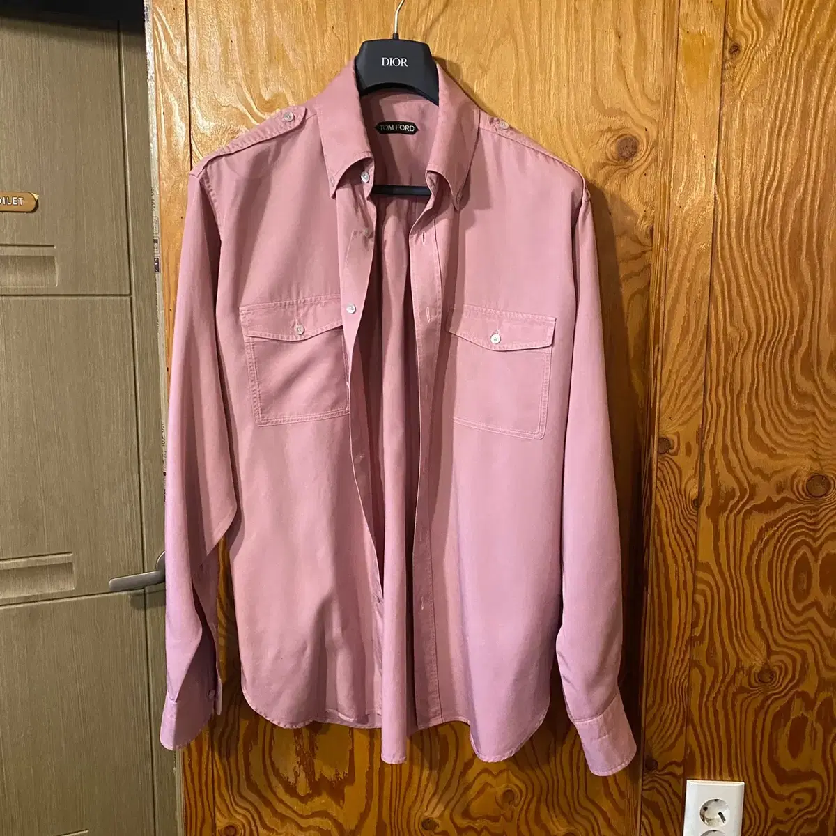 Tom Ford dress shirt sell does +