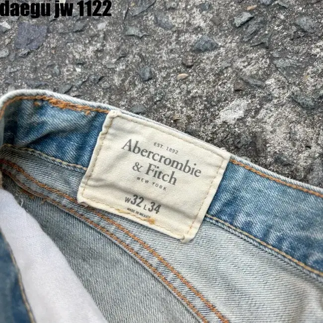 32/34 ABERCROMBIE PANTS 아베크롬비 청바지