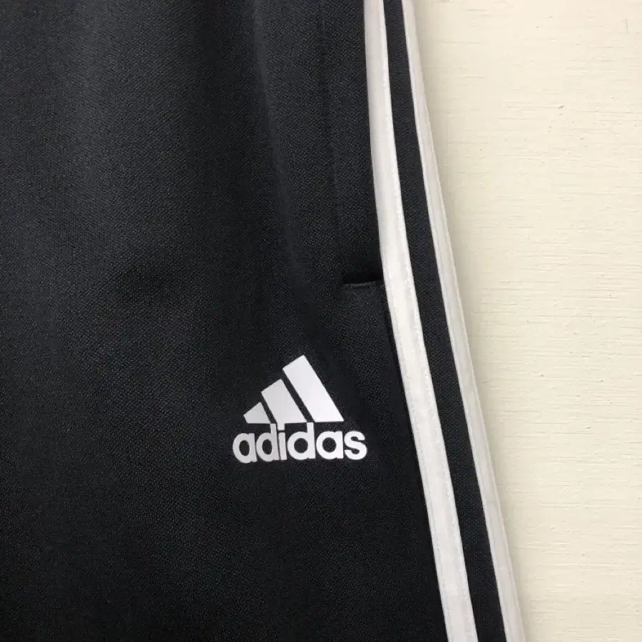 ADIDAS 트랙팬츠