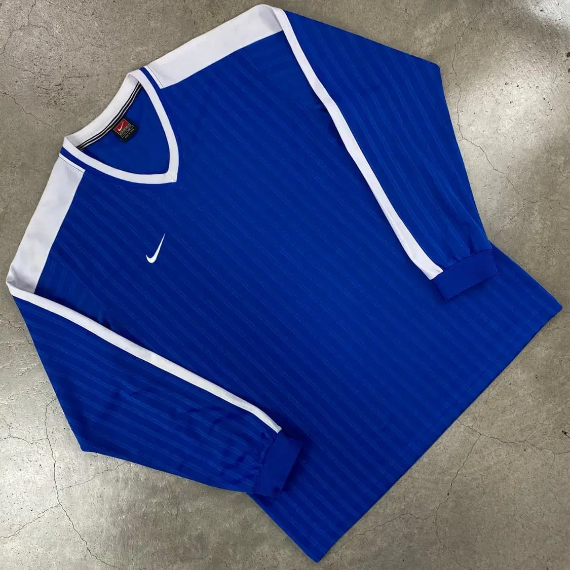 Nike 00s Logo bloo Long Sleeve