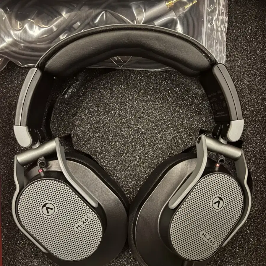 Austrian Audio Hi-X65(오스트리안 오디오 Hi-X65)