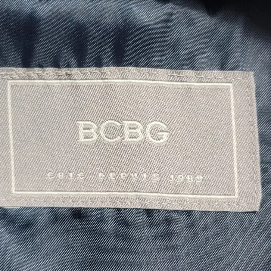 BCBG 비씨비지 퀄팅 후드 초경량 패딩조끼베스트