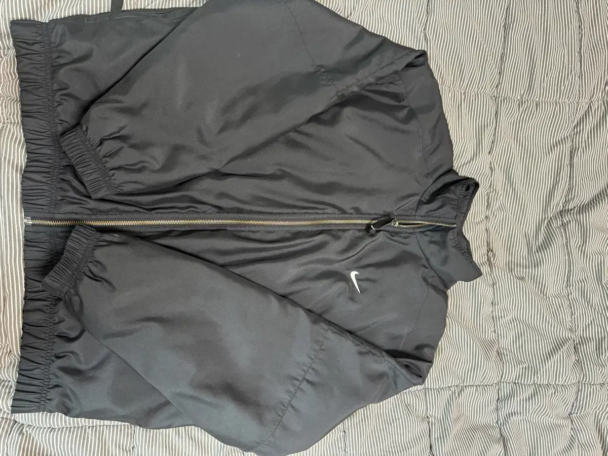 Nike NRG Solo Swoosh Satin Bomber Jacket Black Stone Europe Size L