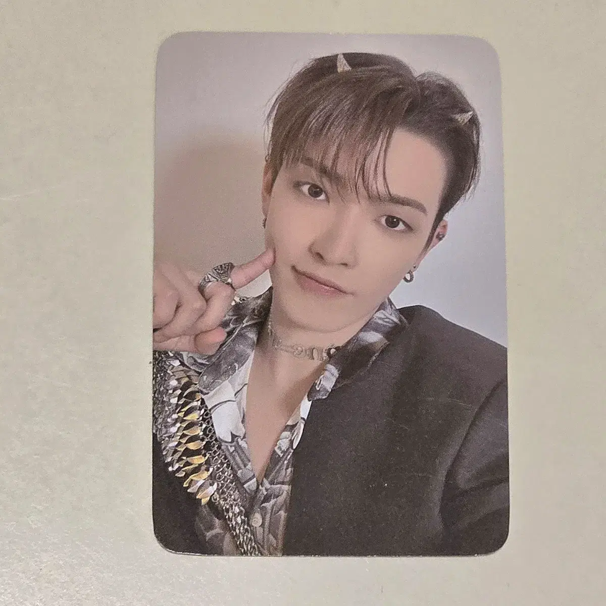 ateez pop up mito slippers hongjoong photocard