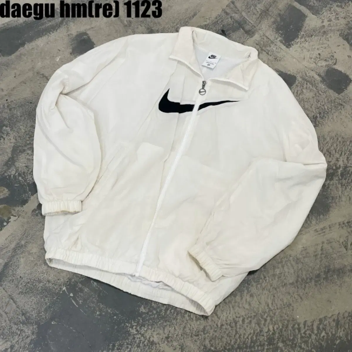 Nike Windbreaker Jumper size 105