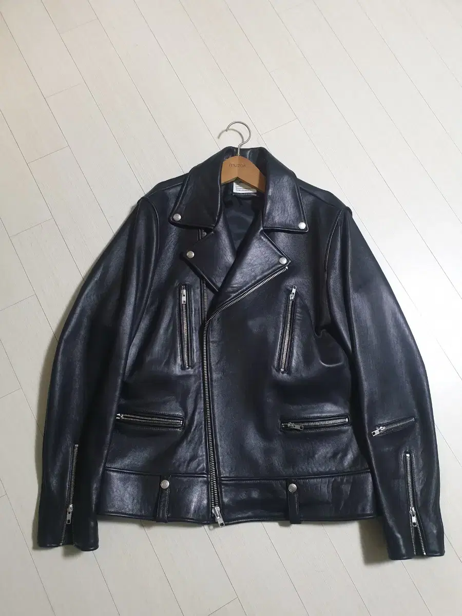 [XL]VivaStudio Rider Jacket