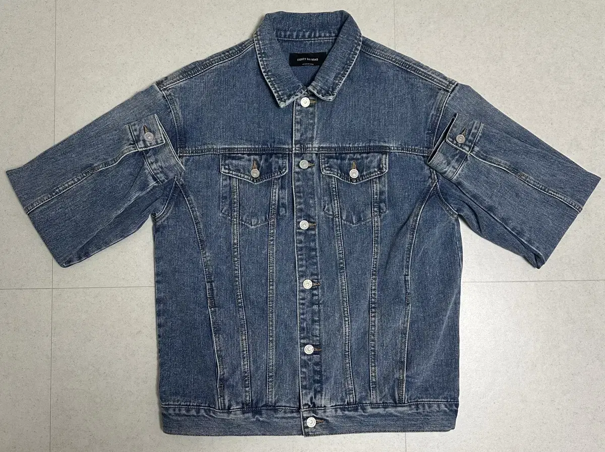 86 Road Jeans Jacket