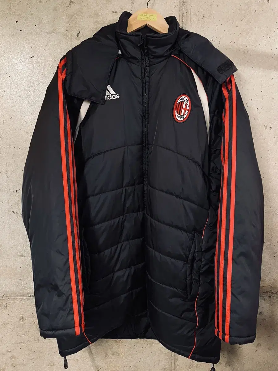 [Authentic/100] Adidas AC Milan Fields Black Padded