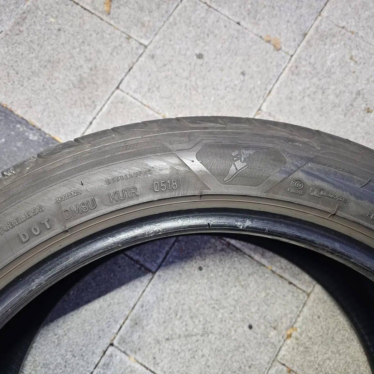 245/45R18, 275/40R18  5시리즈  런플랫타이어 4본