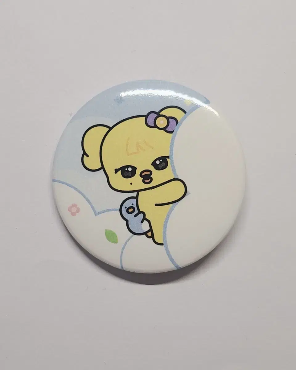 ive lay pop up pinbadges sell | popup store online offline