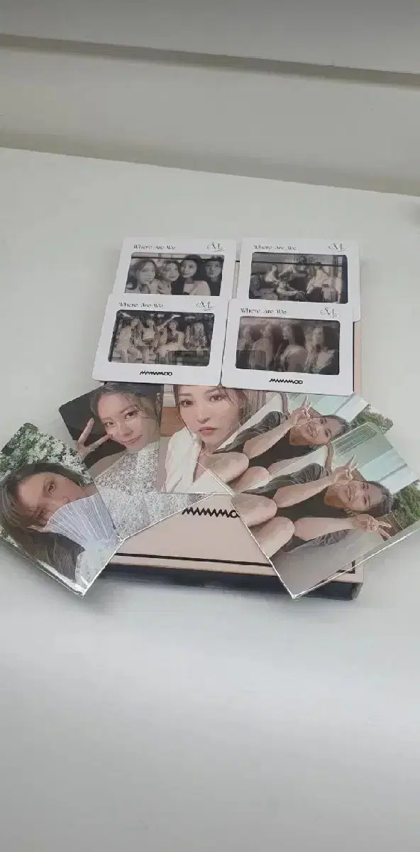 MAMAMOO WAW Photocard (4pcs) + Dome