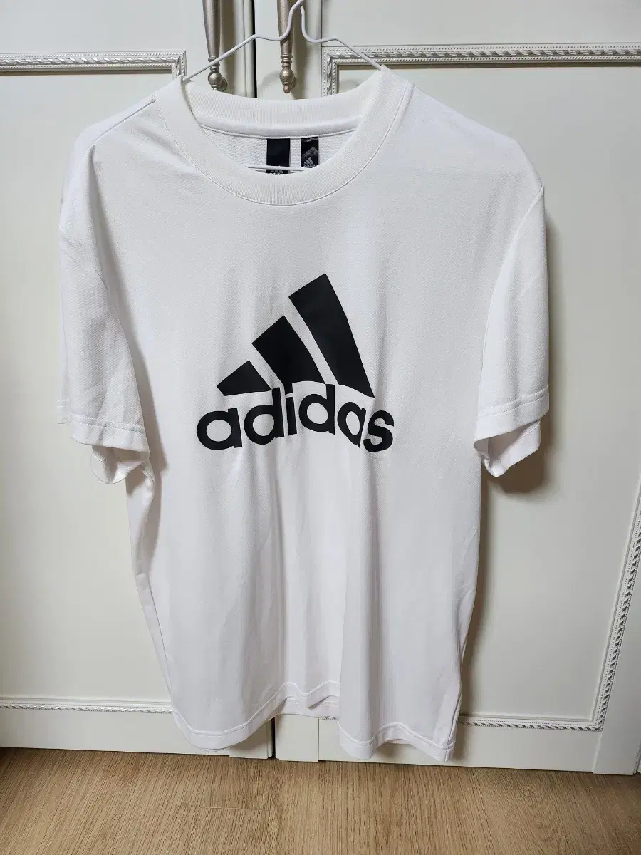 Adidas Short Sleeve T-Shirt 105