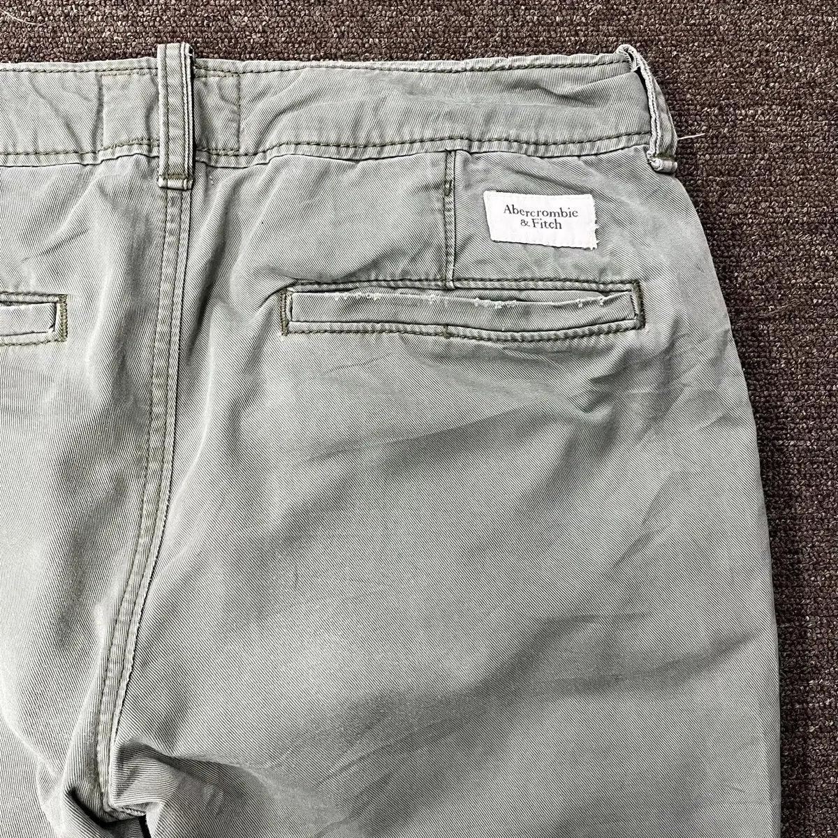 (32) Abercrombie Button-Fly Cotton Pants