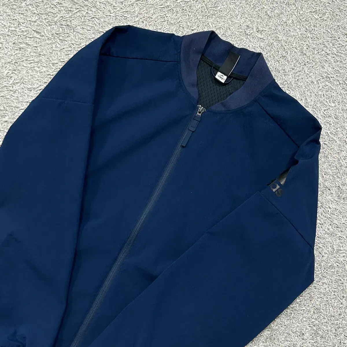 [95-100] Adidas Windbreaker Jacket