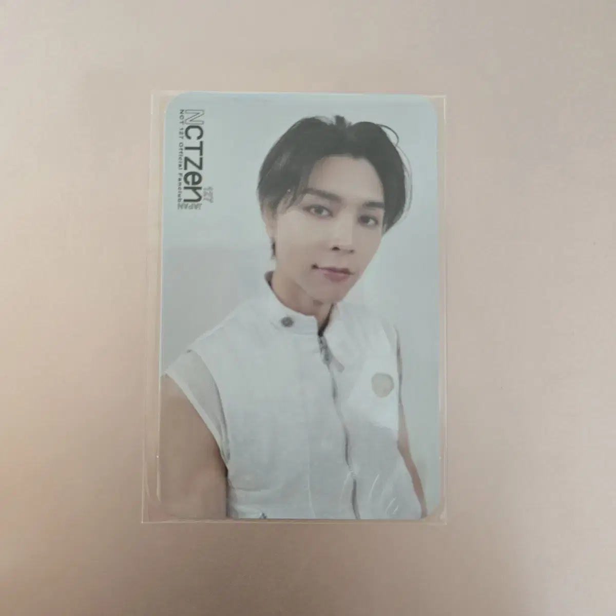 NCT127 johnny Japan official book 10 pre-order benefit Photocard