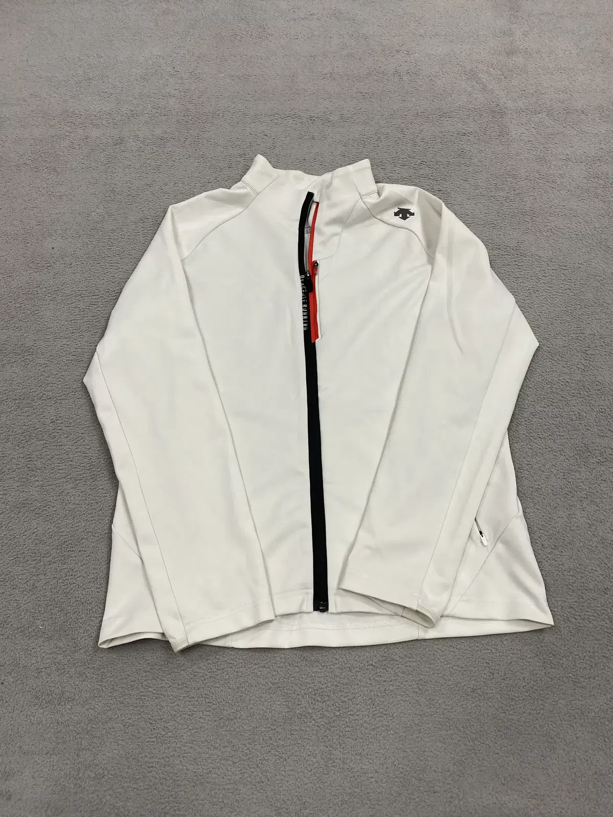 Descent Training Zip Up