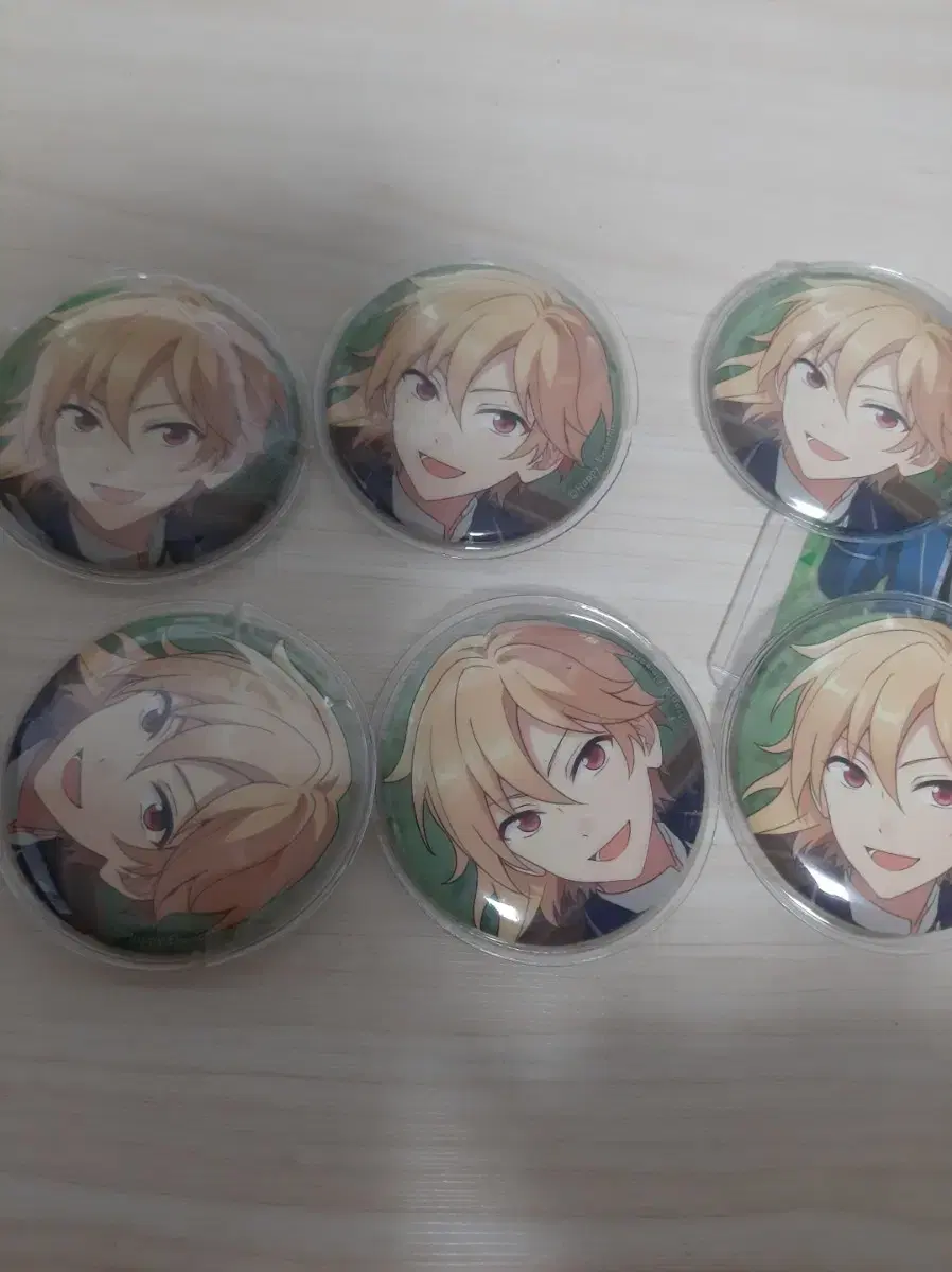 Angsta Najna Canbadge bulk sell (6)