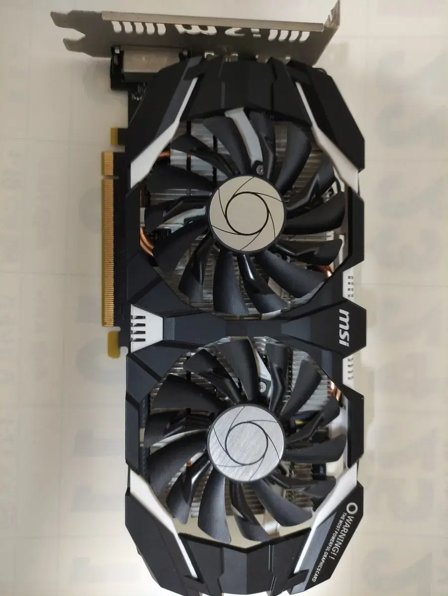 고장난 그래픽카드 gtx1060 950 지포스