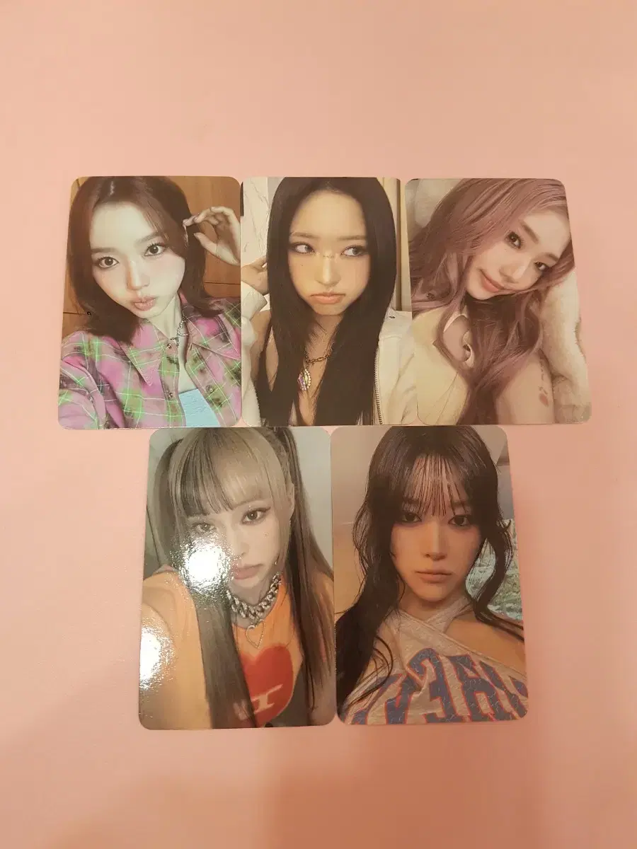 Loossemble*Photocard album One of a Kind (5 sheets in bulk)