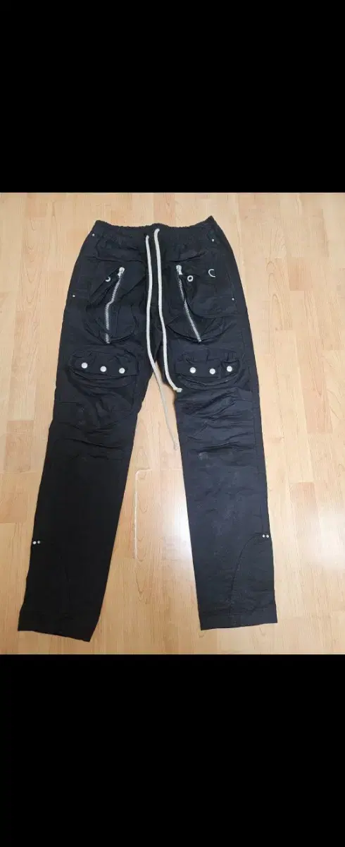 (3) GRAILZ cargo pants