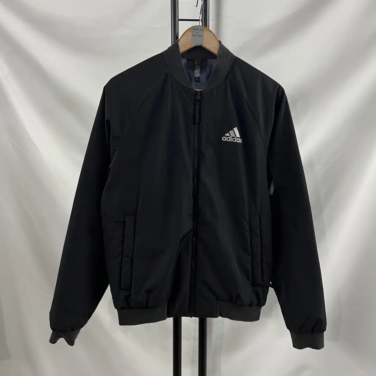 [Genuine/M] Adidas Bomber Quilted Black Jacket/Jumper