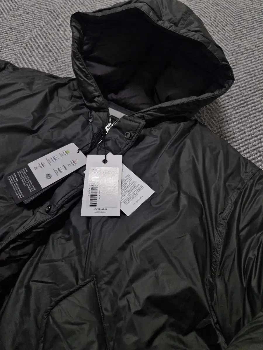 (NEW) U's M51 puffer padding M size(MOON)