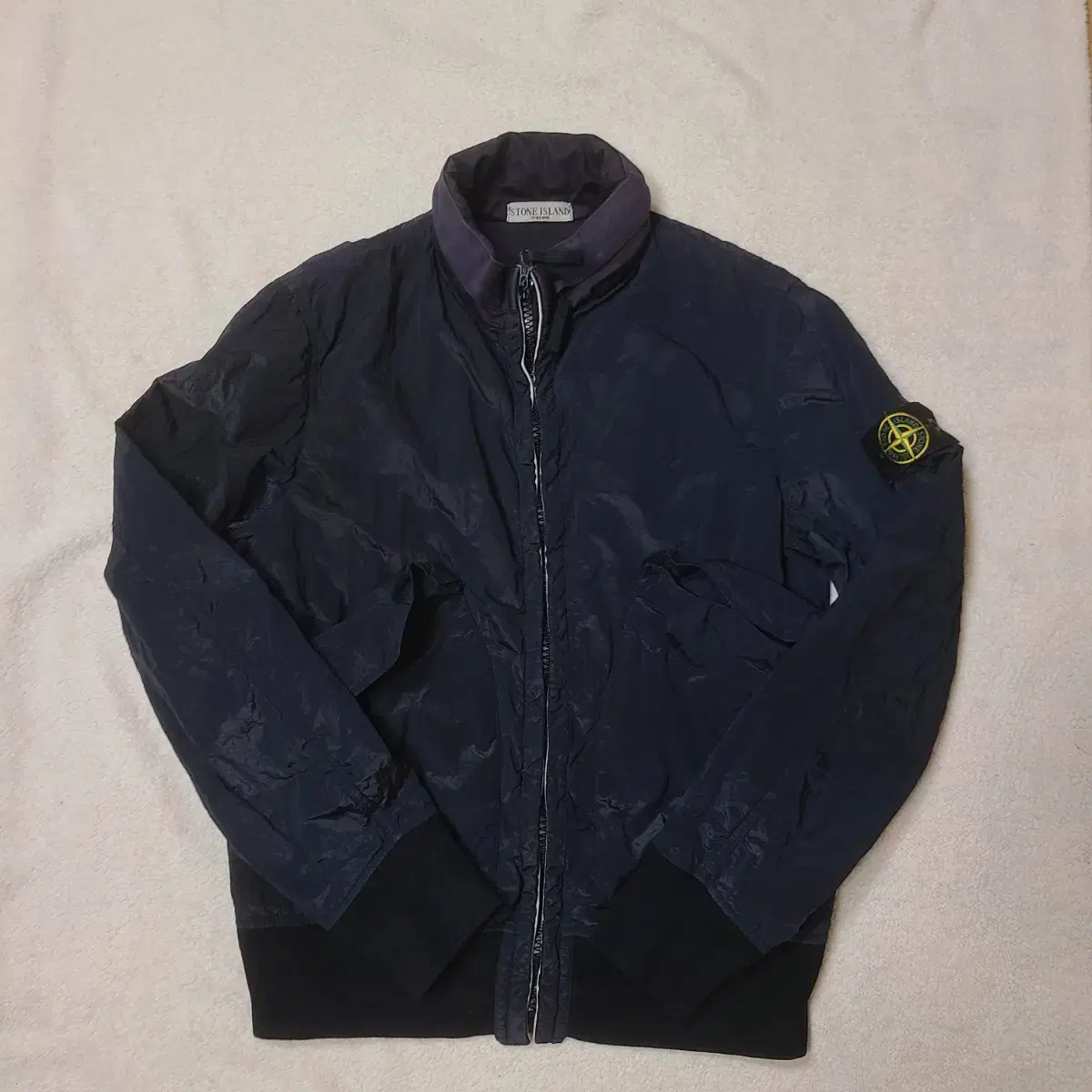 (L)Stone Island Nylon and metal hood with built-in windbreaker