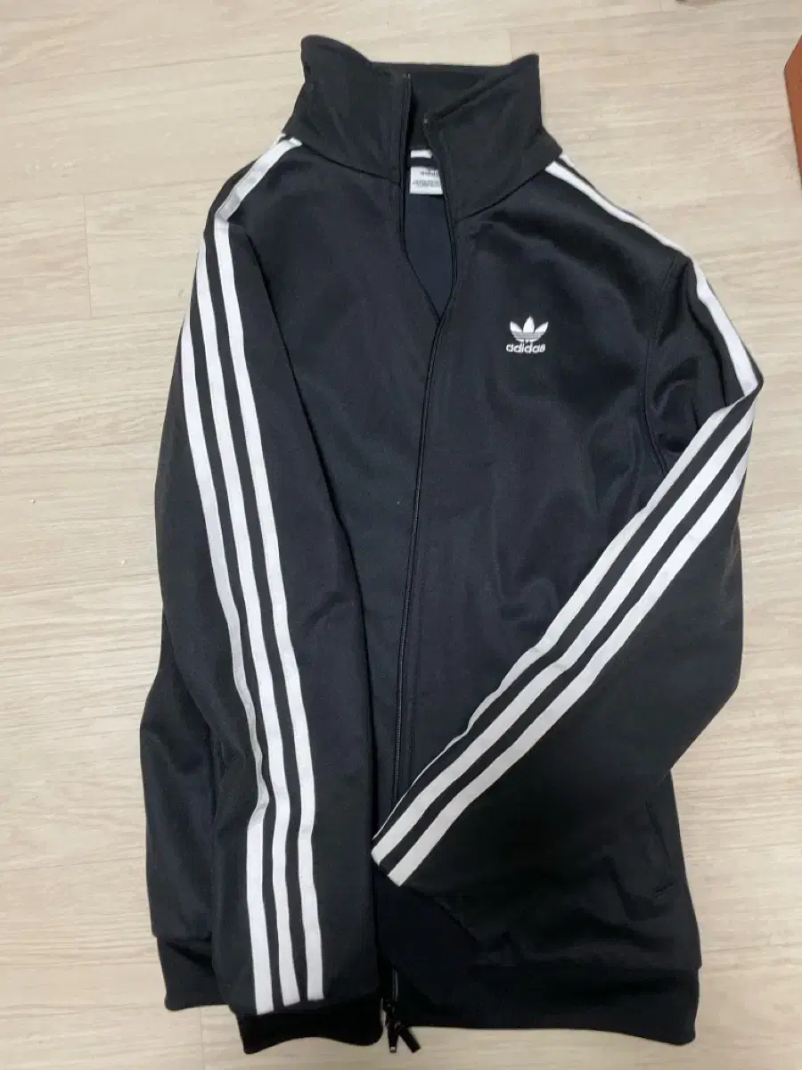 adidas Jersey XS