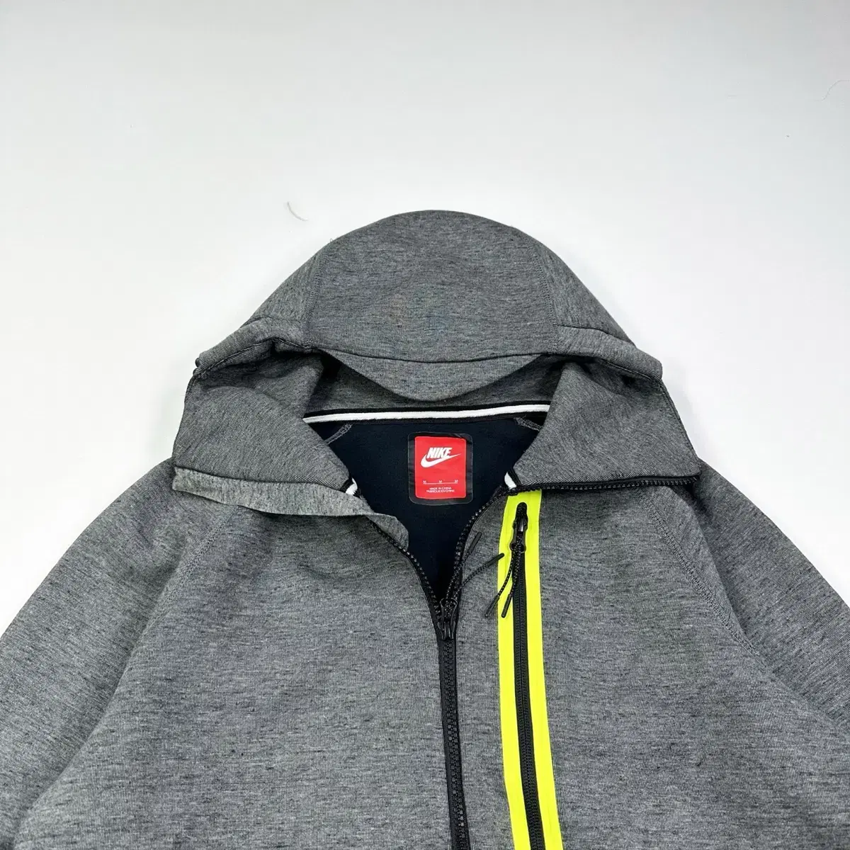 Nike Fuchsia Techpack Dark Grey Pullover Hoodie (M)