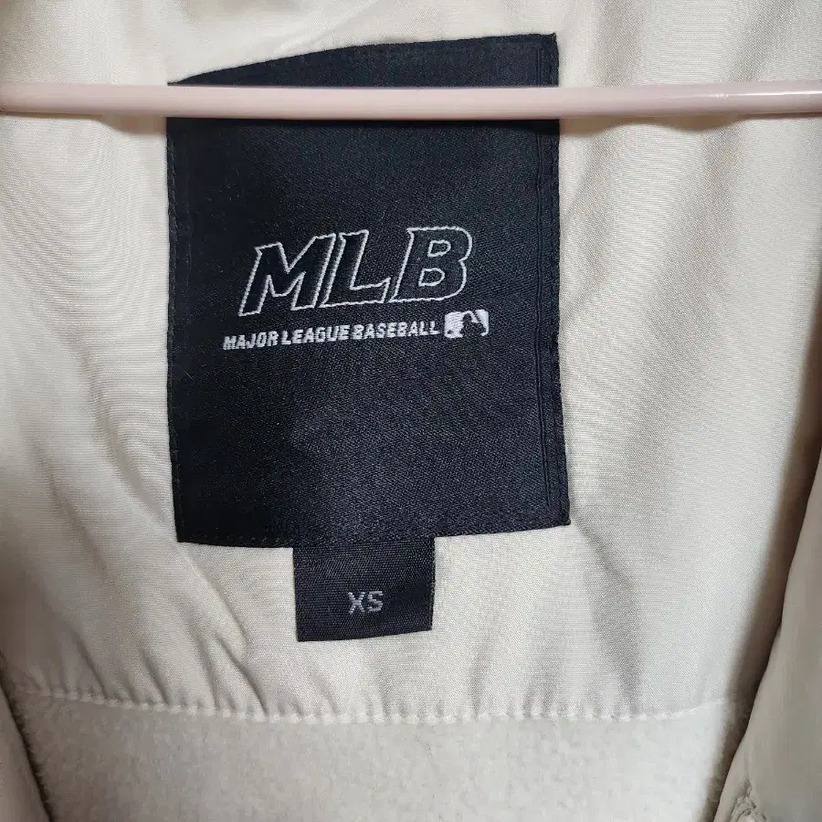 MLB 바람막이 점퍼(XS)