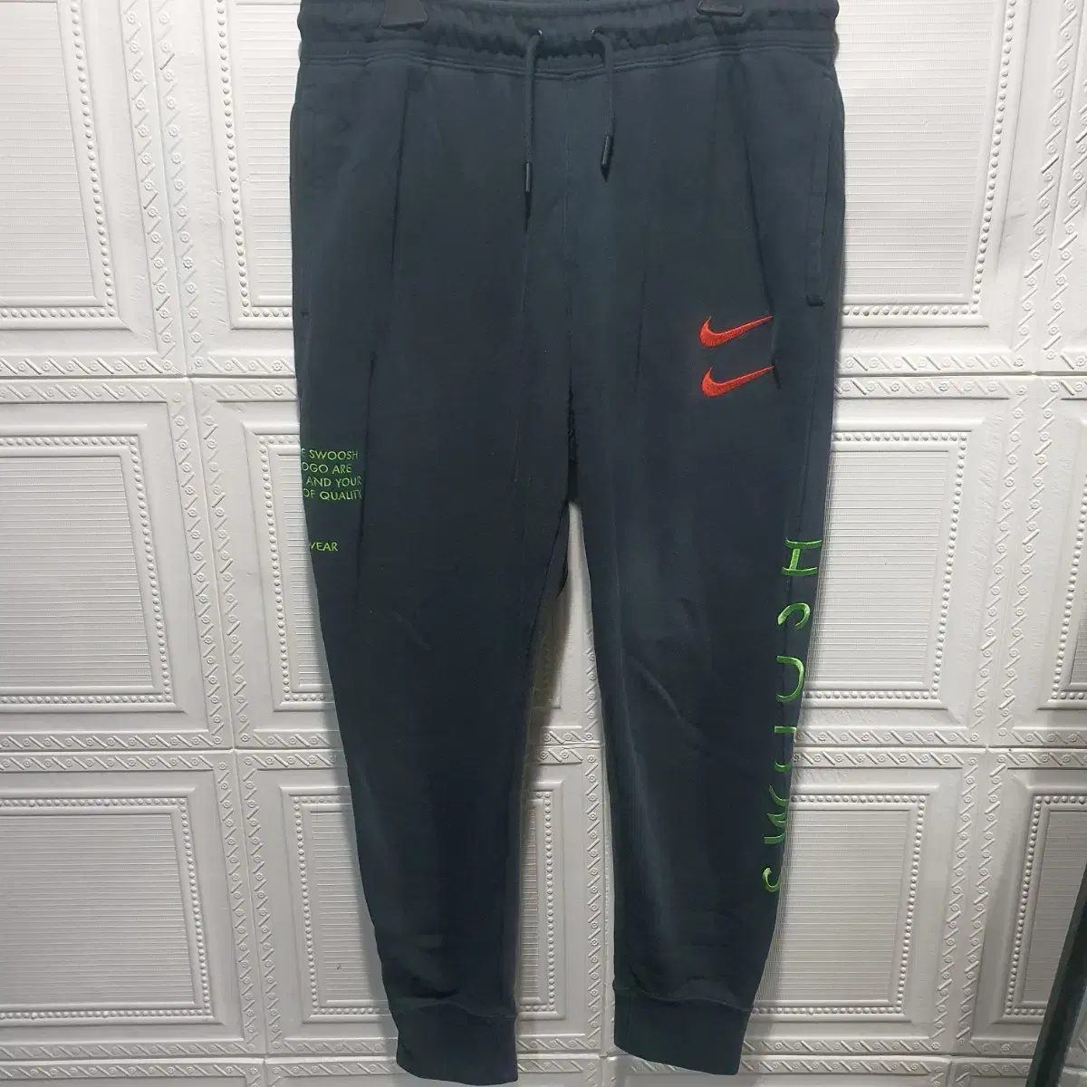 Nike Doubleswoosh Momo Jogger Pants