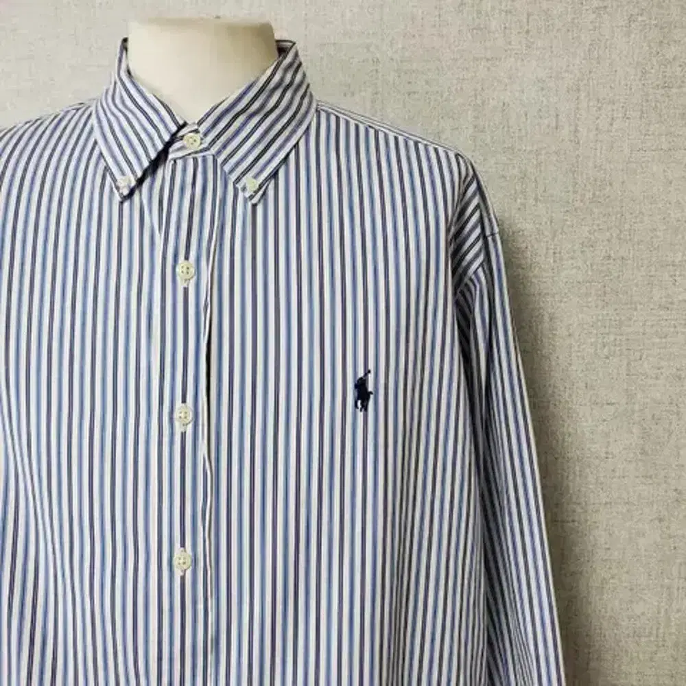 Genuine XL Polo Ralph Lauren shirt. (cw442)