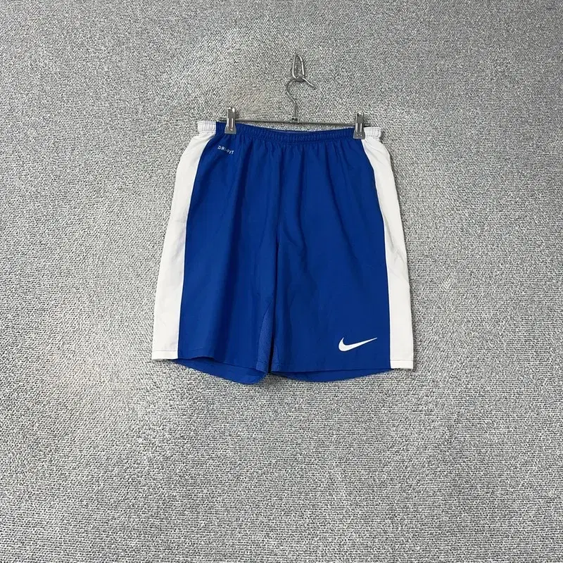 Nike DryFit bloo Performance Vahn L