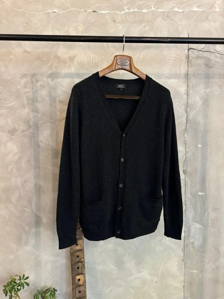 Apache Cardigan Men95-100